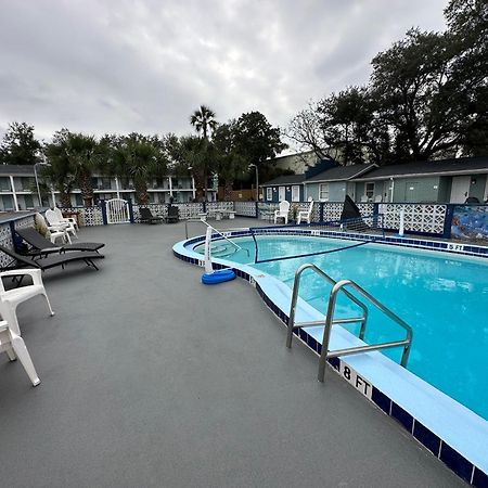 Gulf Coast Inn Гълф Брийз Екстериор снимка