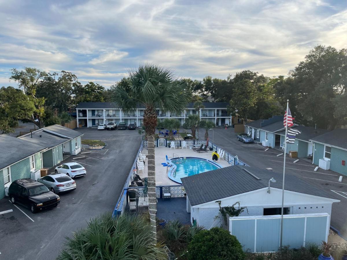 Gulf Coast Inn Гълф Брийз Екстериор снимка